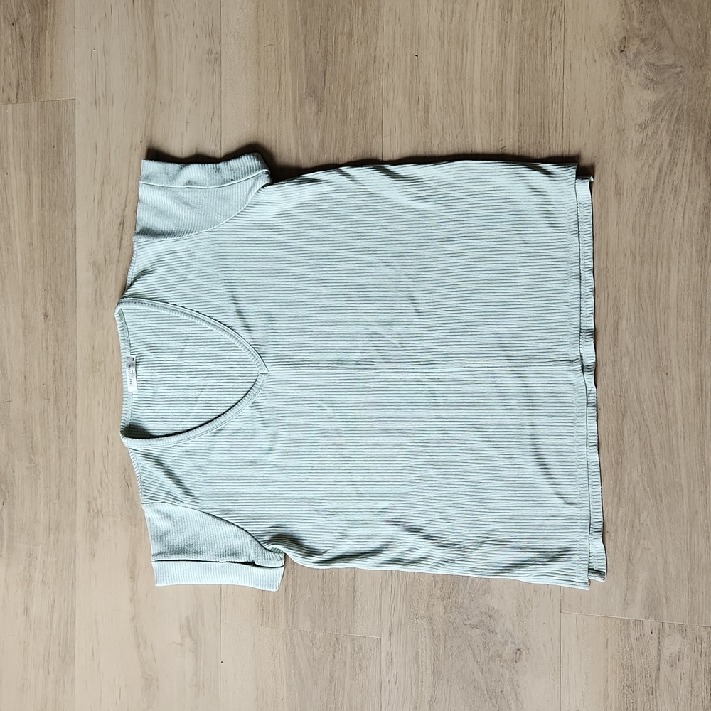 Rag & Bone v neck tee